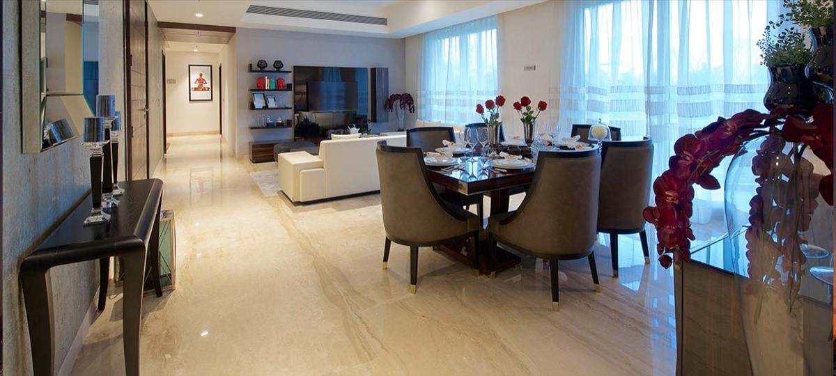 Sample apartment living and dining (photo)